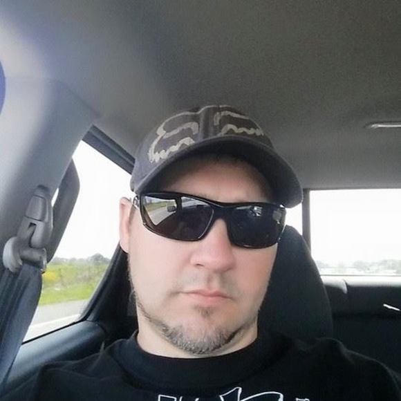 Meet your Posher, Scott - Picture 1 of 1